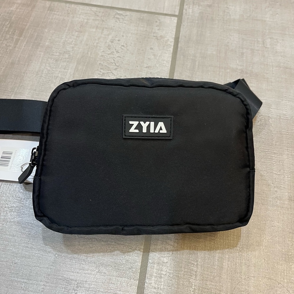 ZYIA Black Belt Bag with Logo Patch
